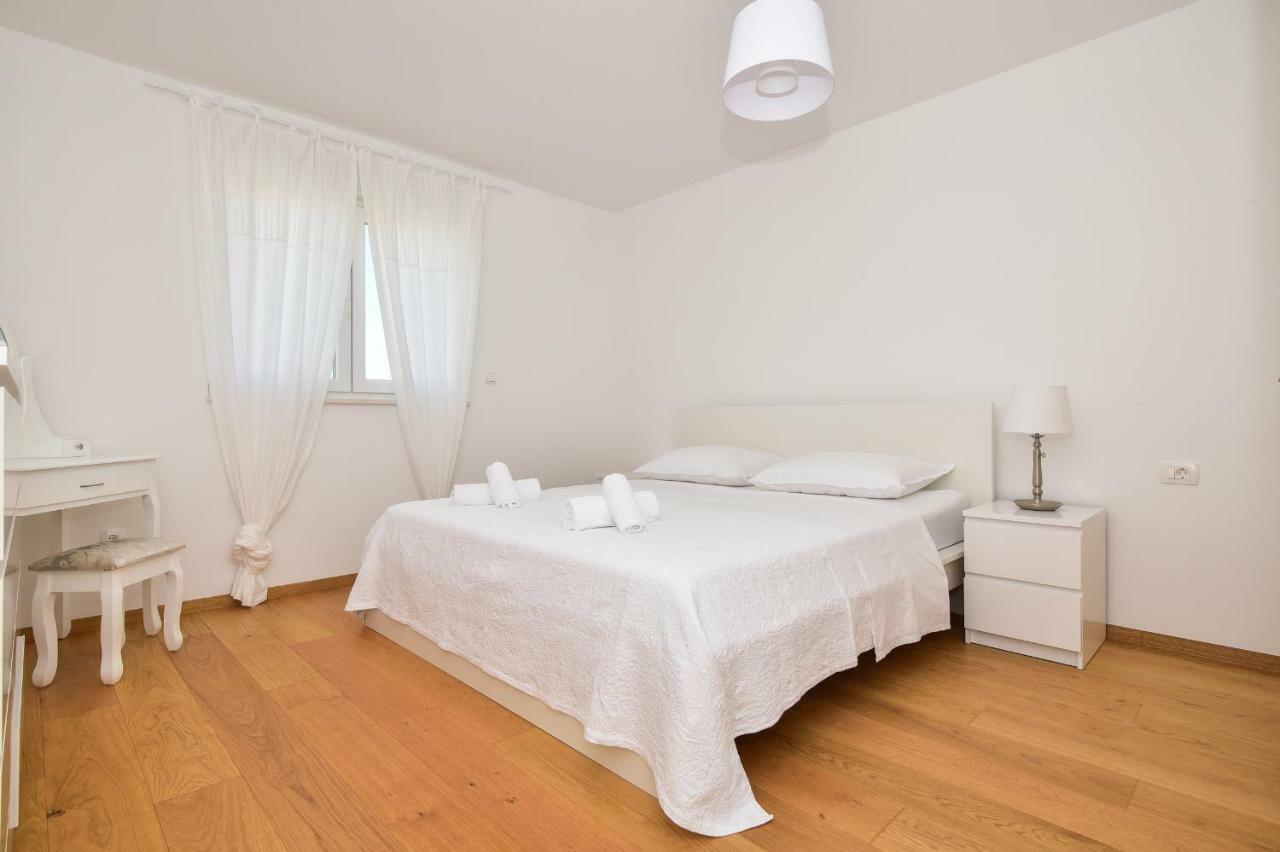 Apartment Ricca Seaview Makarska Buitenkant foto